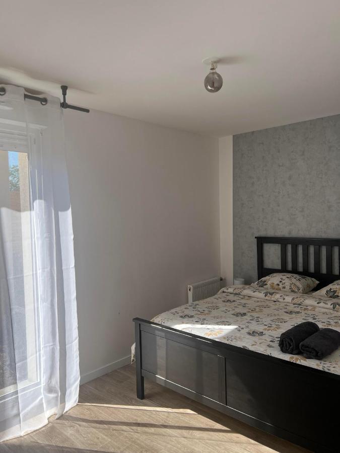 Appartement Rez De Chaussee Avec Parking Prive Orléans Buitenkant foto